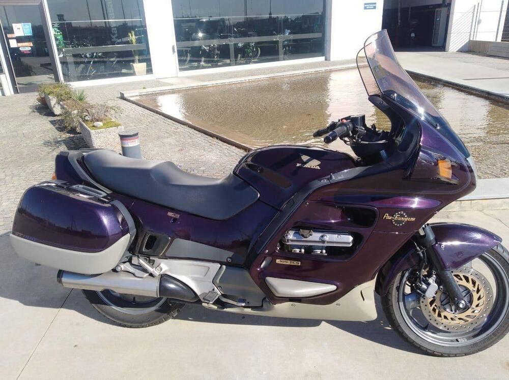 Honda st 1100 pan european (2)