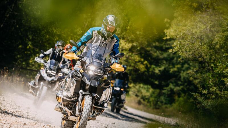 Solo BMW si salva in Germania. E non soltanto con la R 1250 GS