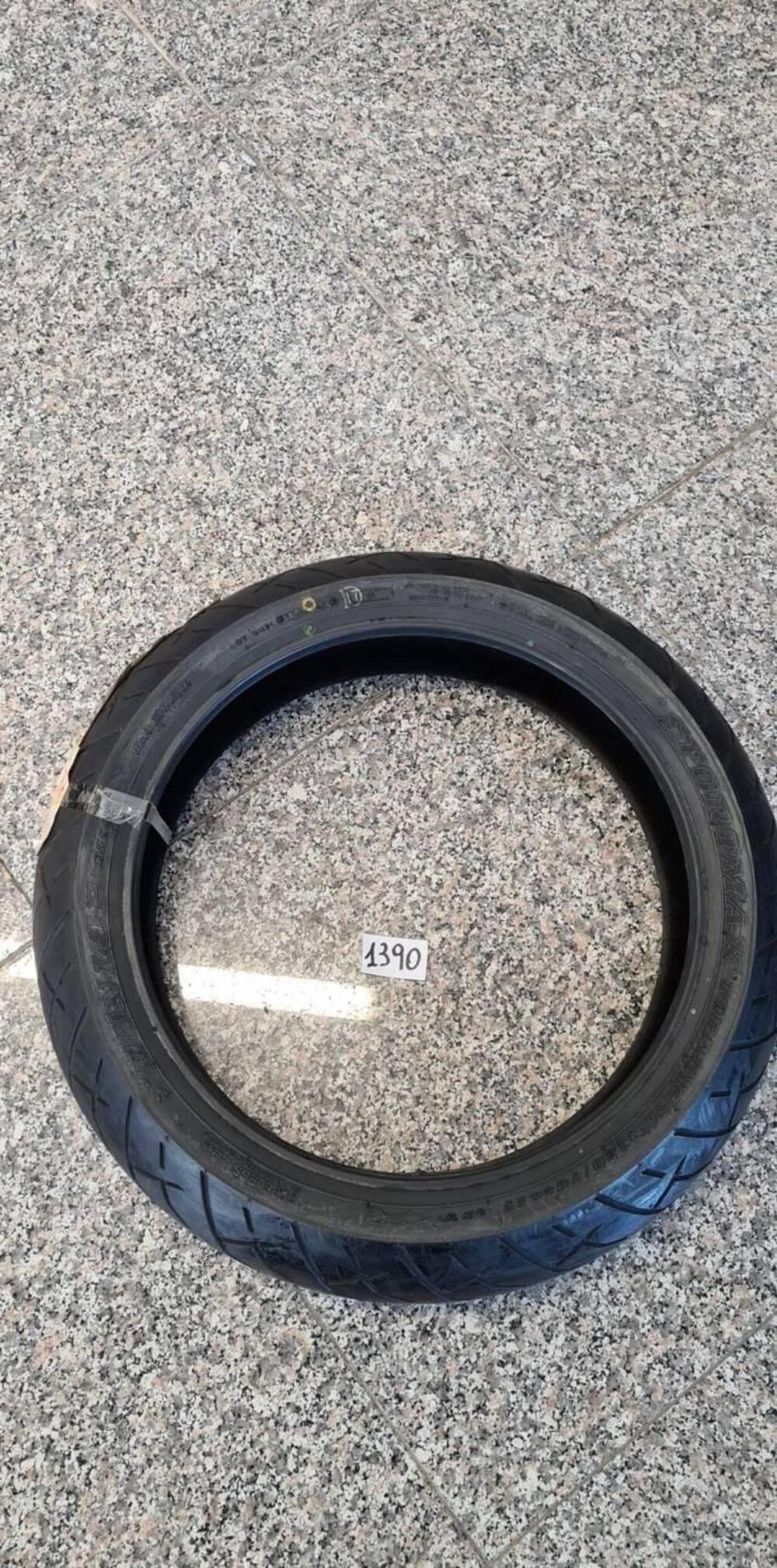 PNEUMATICO 130/70ZR17 62W SPORTMAX TORUING RADIAL Dunlop