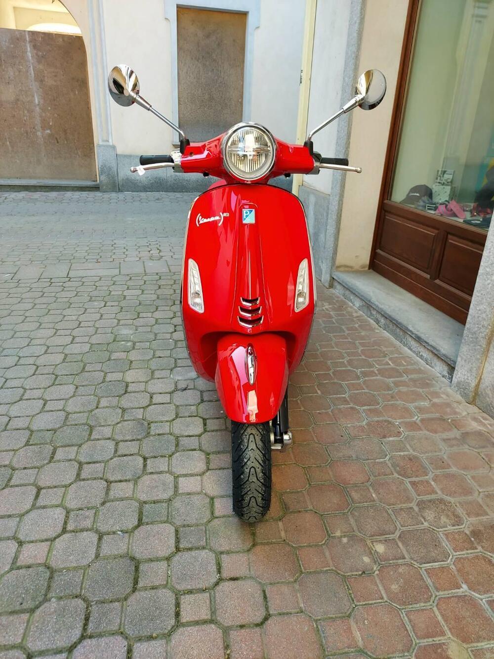 Vespa Primavera 125 RED (2021 - 24) (3)