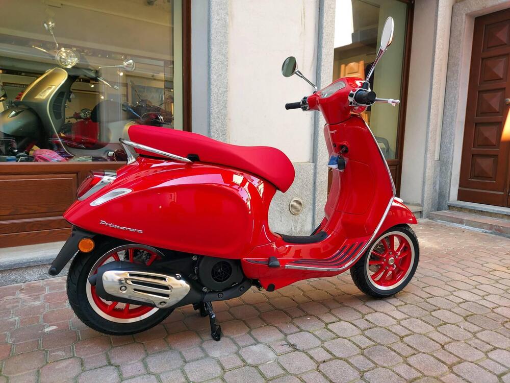 Vespa Primavera 125 RED (2021 - 24) (4)