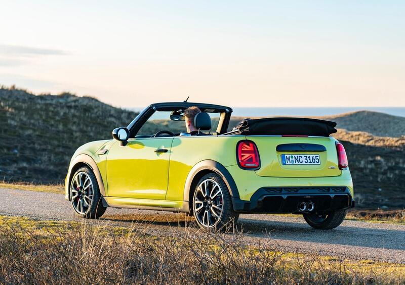 MINI Mini Cabrio (2015-->>) (10)