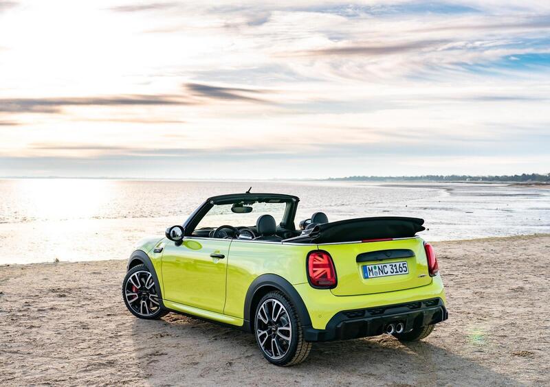 MINI Mini Cabrio (2015-->>) (4)