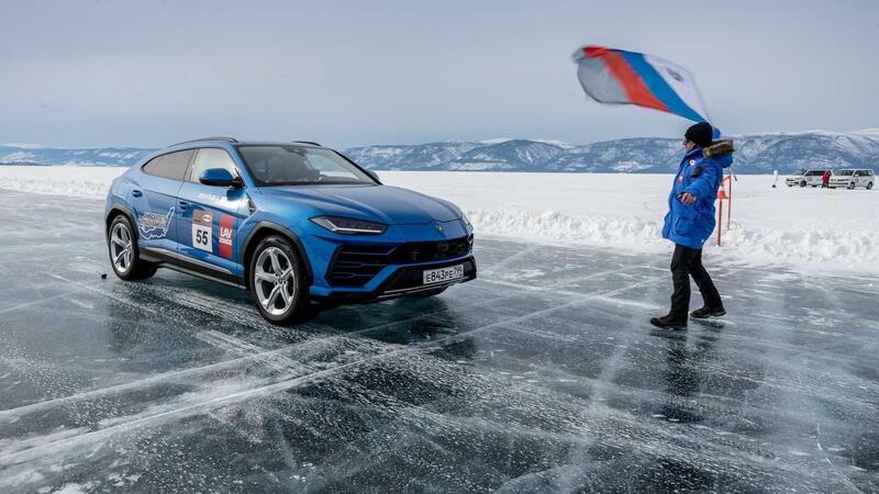 Record di velocit&agrave; sul ghiaccio per la Lamborghini Urus [FOTO]