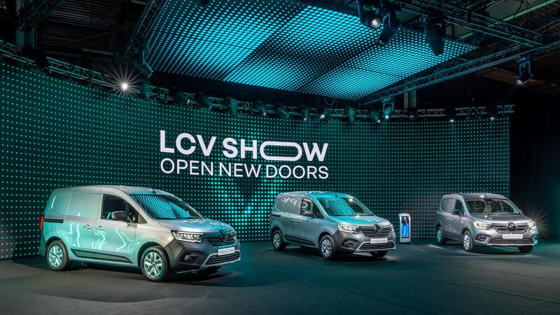 Commerciali Renault: nuovi Express, Kangoo, Trafic e SpaceClass [Van anche EV]