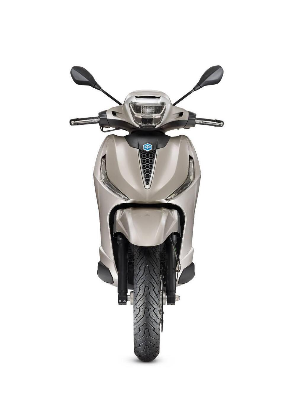 Piaggio Beverly 400 ABS-ASR (2021 - 24) (6)