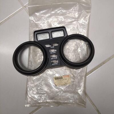 CORNICE STRUMENTI ORIGINALE YAMAHA XJ550