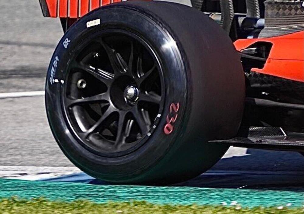 Pirelli fa 400 Gp e prende la scia agli pneumatici &quot;da 18 pollici&quot;