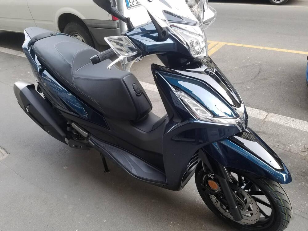 Kymco Agility 300i (2021 - 25) (2)