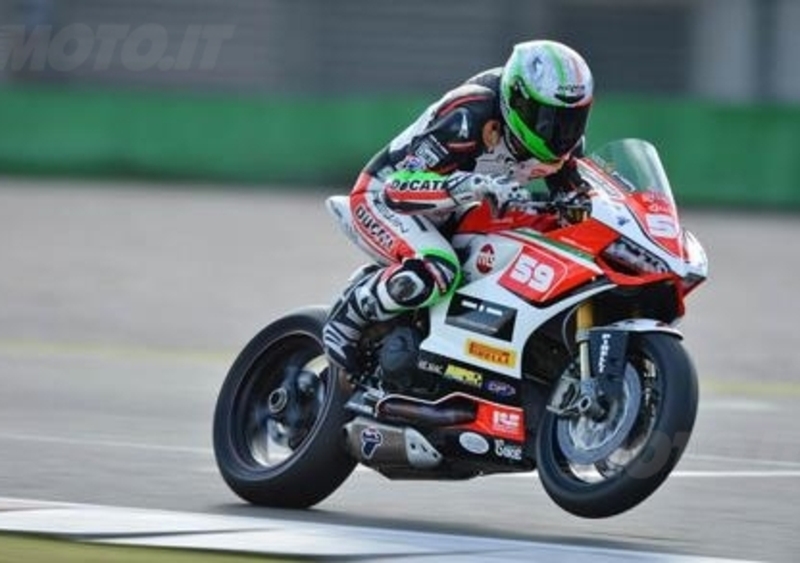 Niccol&ograve; Canepa a Donington con il Team Ducati Alstare