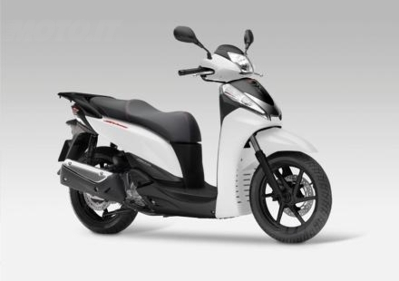 Honda e Groupama Assicurazioni lanciano l&#039;offerta per SH300i e Integra