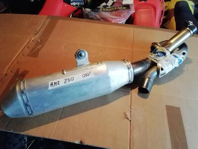 Marmitta completa SUZUKI RMZ 250 (forse) 2010