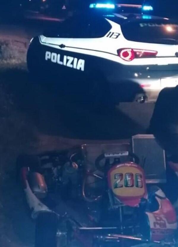 Il video della fuga in go-kart dalla polizia con il commento di Carlo Vanzini &egrave; la cosa pi&ugrave; bella che vedrete oggi