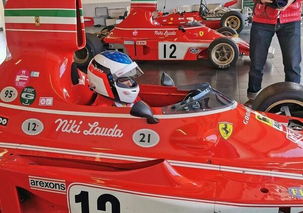 Jean Alesi sulla 312B3 di Niki Lauda, pronto per il Monaco Historic GP