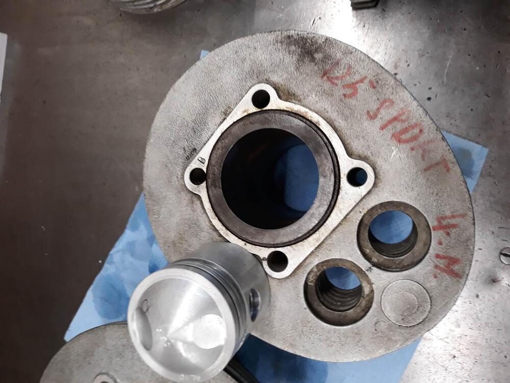 testa cilindro stornello 4 e 5 marce Moto Guzzi