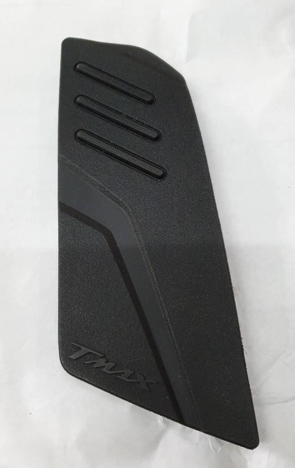 OOFFERTA!!! TAPPETINO ANTERIORE ORIGINALE SINISTRO Yamaha