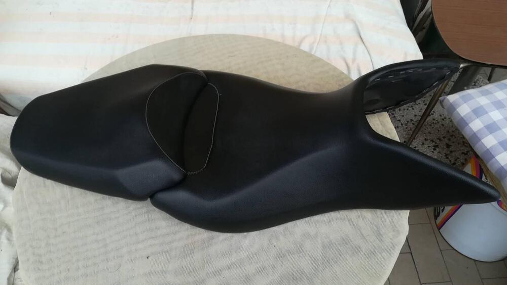 Sella Aprilia Mana 850 (2)