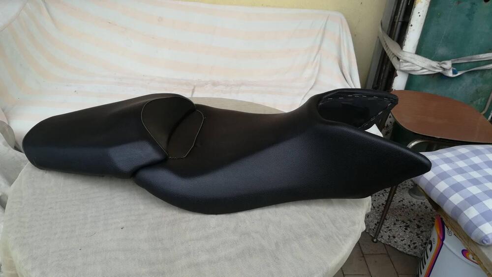 Sella Aprilia Mana 850 (3)