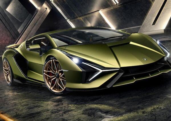 Vendite di Bentley e Lamborghini in crescita vertiginosa: i ricchi sono annoiati
