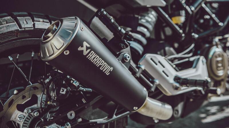 Akrapovic Slip-on Line per Husqvarna Vitpilen e Svartpilen