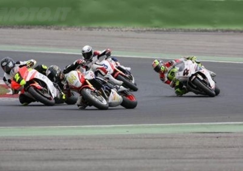 Trofei Honda. Domenica di pioggia a Vallelunga