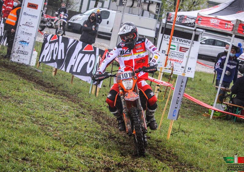 Italiano Enduro: Jordi Gardiol assoluto sotto la pioggia di Manzano