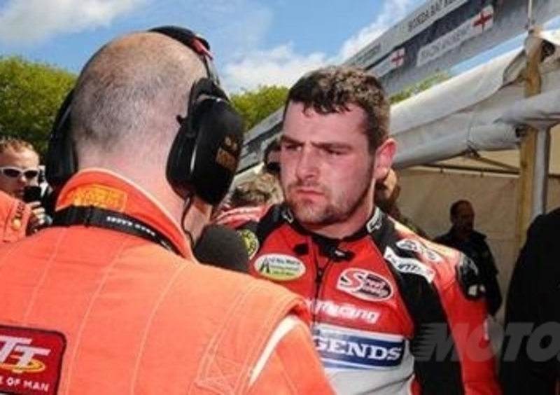 TT, Supersport: Michael Dunlop raddoppia