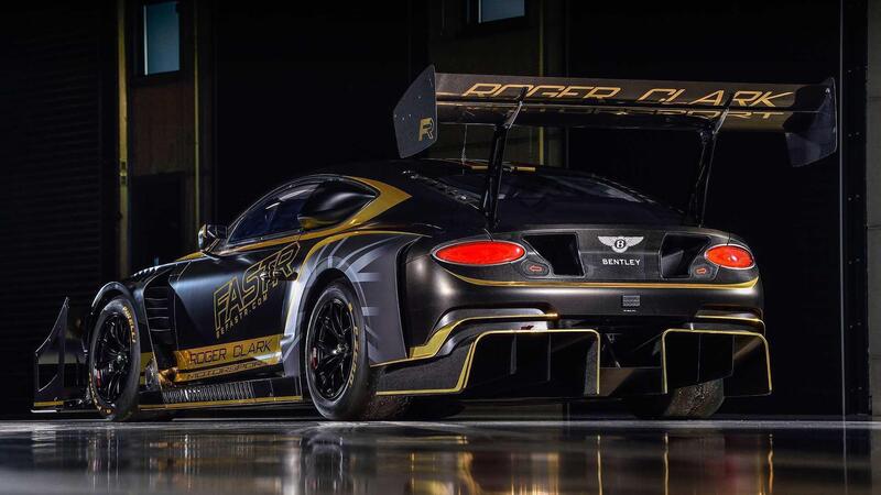 Il posteriore esagerato della Bentley Continental GT3 Pikes Peak.