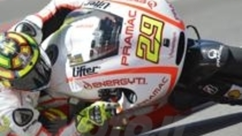 Andrea Iannone da Market2ruote per incontrare i suoi tifosi