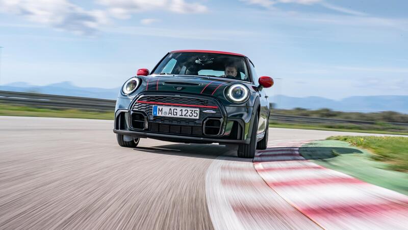 Mini John Cooper Works, &egrave; tempo di restyling