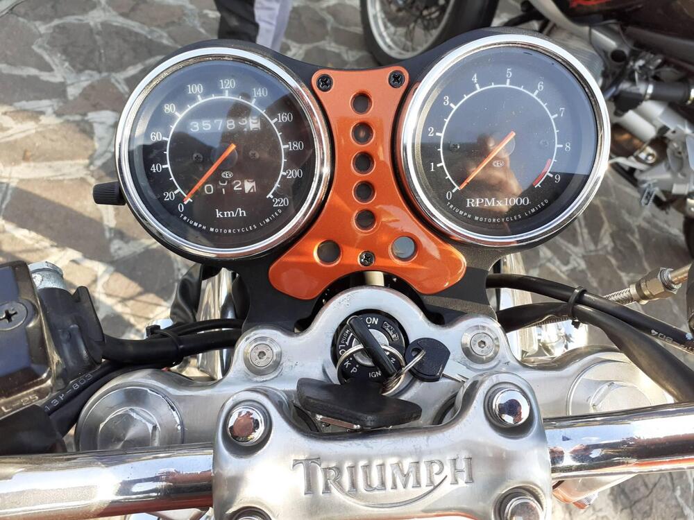 Triumph Thunderbird 900 (1995 - 01) (4)