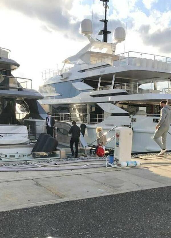 Zlatan Ibrahimovic &quot;beccato&quot; a Livorno, sta trattando l&#039;acquisto di una barca da venti milioni di euro?