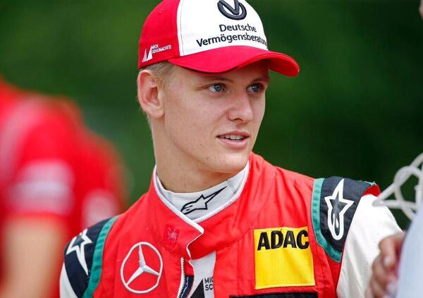 Schumacher arriva nel regno del Kaiser: &quot;A Imola solo ricordi stupendi&quot;
