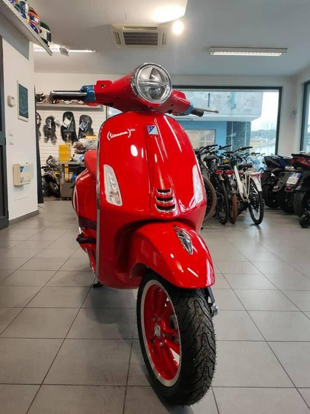 Vespa Primavera 125 RED (2021 - 24) (2)