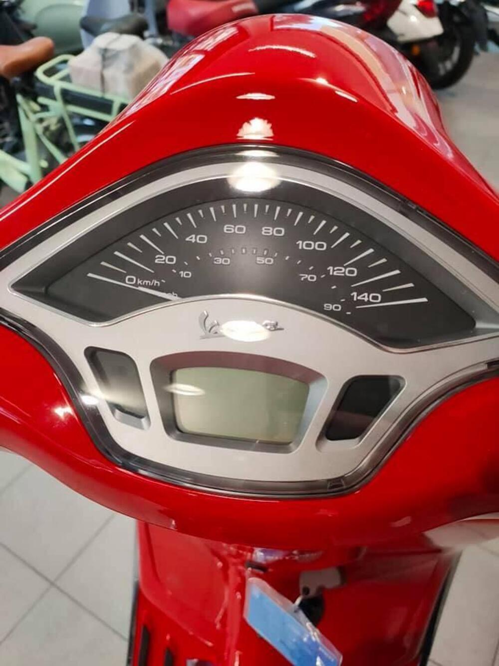 Vespa Primavera 125 RED (2021 - 24) (3)