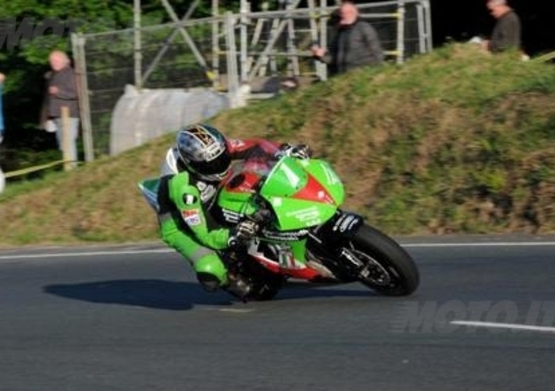 Tourist Trophy Lightweight, vince Hillier su Kawasaki