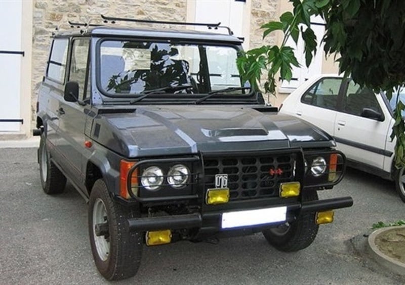 Aro Serie 10 (1981-93)