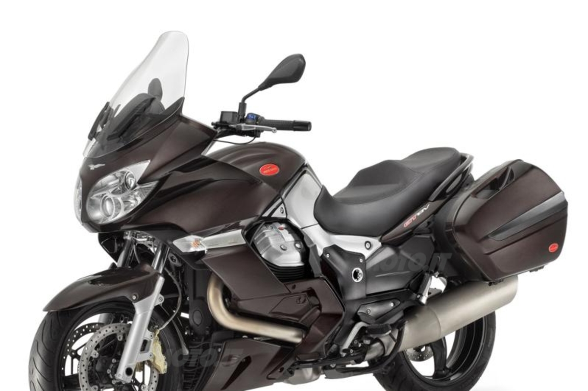 Moto Guzzi: nuovi colori per la V7 Special e la Norge GT8V News