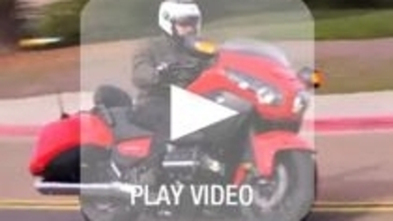 Video: Honda GoldWing F6B 