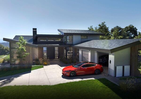 Tesla, Elon Musk casca sull&#039;Earth Day: per la gioia delle miniere di litio, il Solar Roof sar&agrave; disponibile solo con il Powerwall