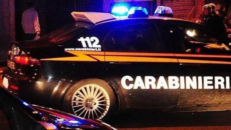 Vicenza: presta soccorso con la Mazda Mx5, ma gliela rubano, si schiantano e l&#039;auto finisce bruciata