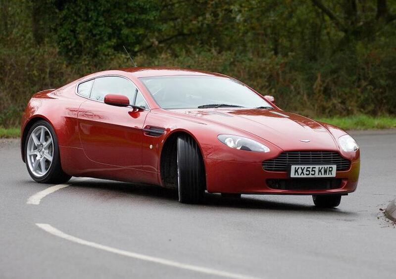 Aston Martin V8 Vantage (2005-20) (7)