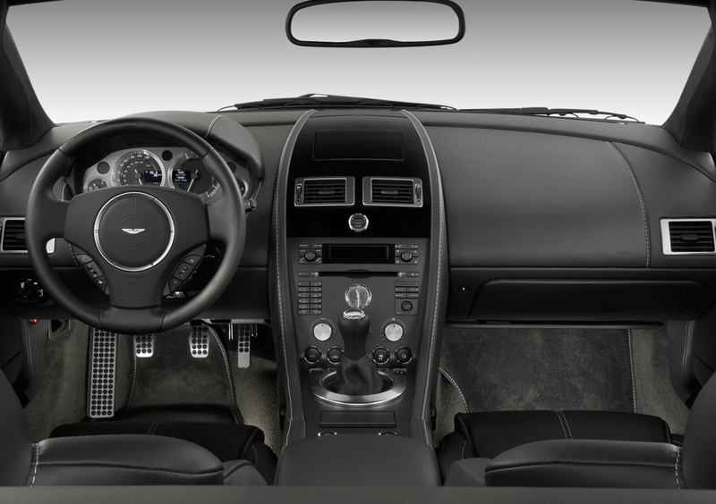 Aston Martin V8 Vantage (2005-20) (13)