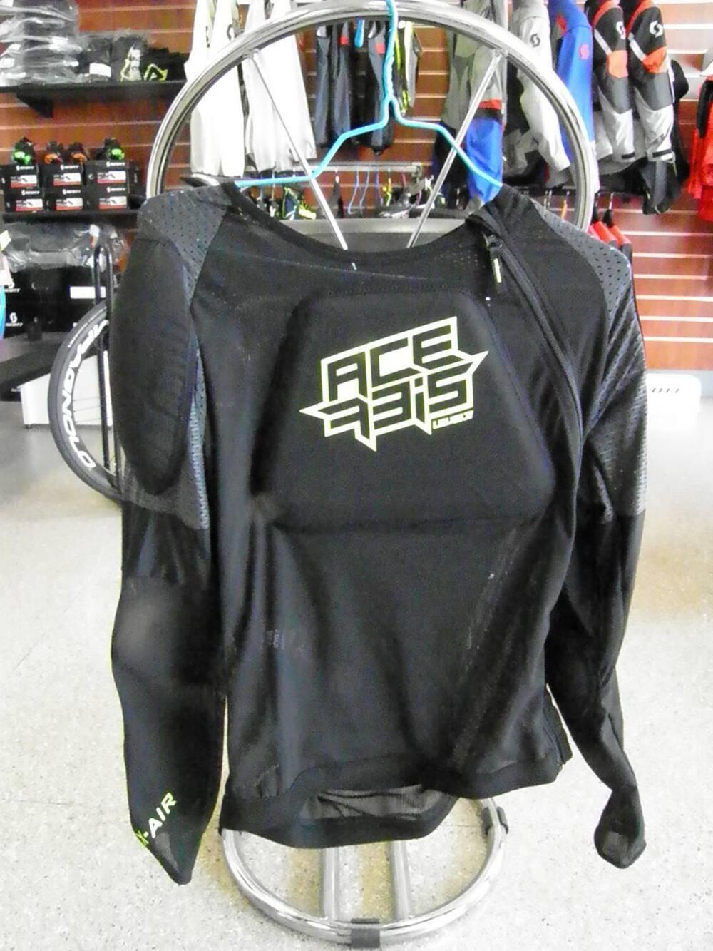 ACERBIS X-AIR LEVEL 2 BODY ARMOUR (2)