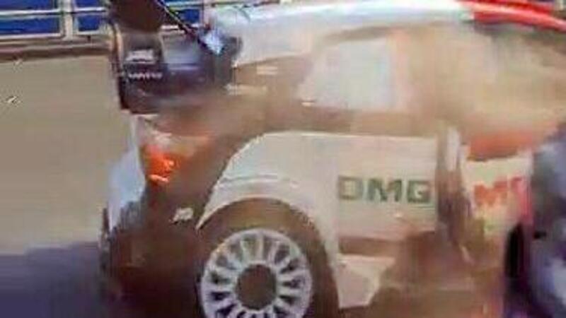 WRC 2021. Ogier. Piccolo incidente [Video]