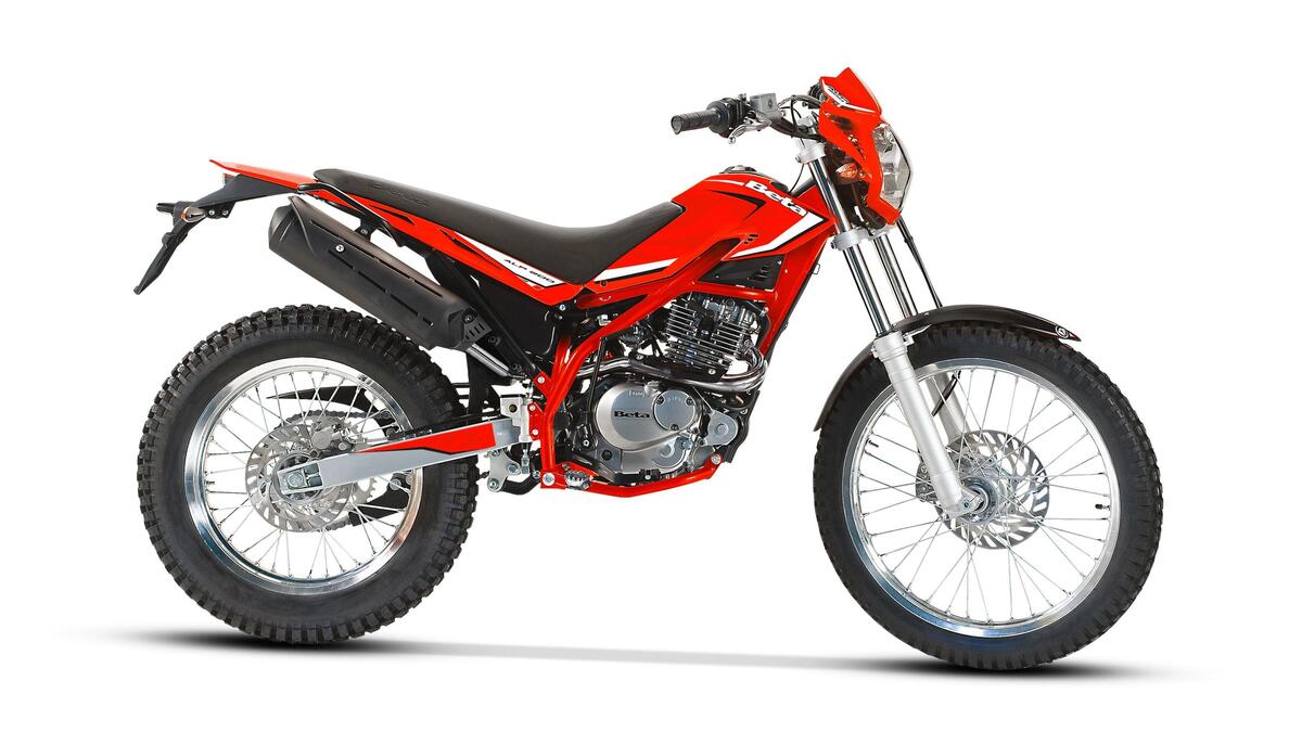 Recensioni Betamotor Alp 200