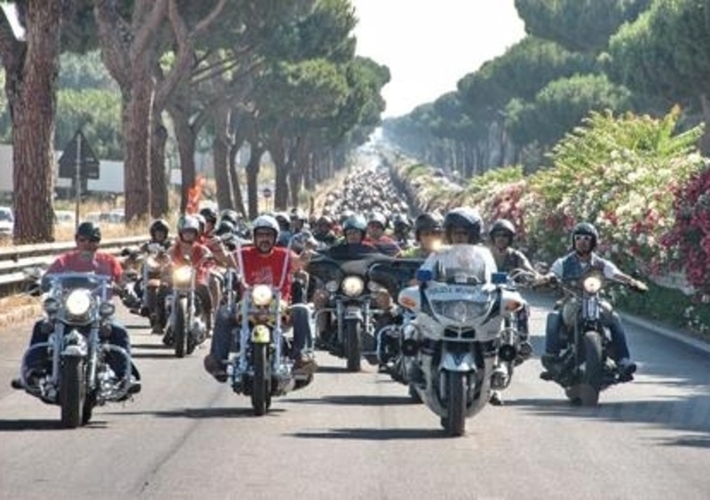 I 110 anni di Harley-Davidson a Roma: record di partecipanti