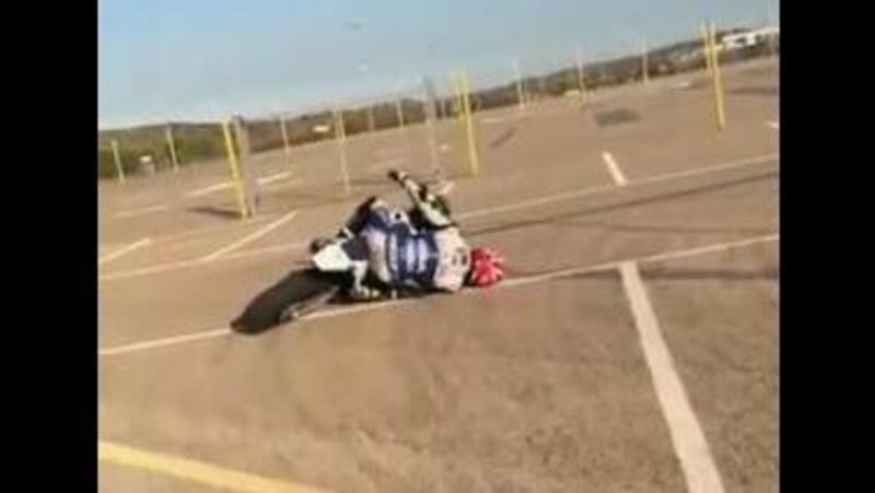 Come Franco Morbidelli a Jerez, ma con una Husquarna [VIDEO VIRALE]