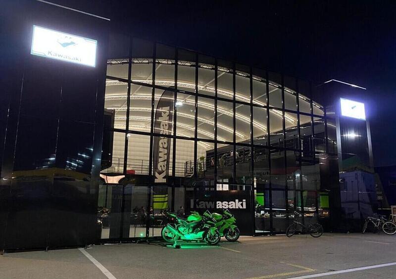 Superbike. Nuova mega hospitality per il Kawasaki Puccetti Racing 