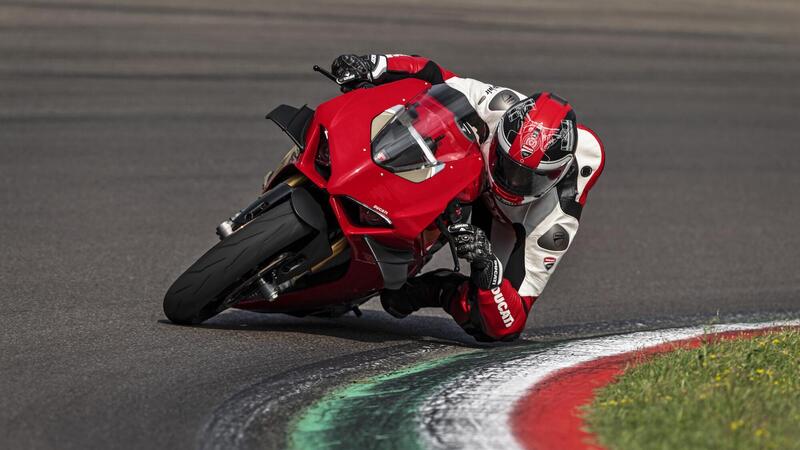 Ducati Panigale V4S 2021: una serie di video per illustrarne le migliorie